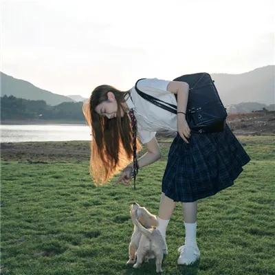 女兵报到